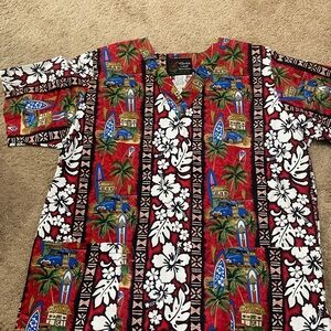 Honolulu Scrubs Red Hawaiian Print Short-Sleeve Top